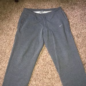 NIKE sweatpants